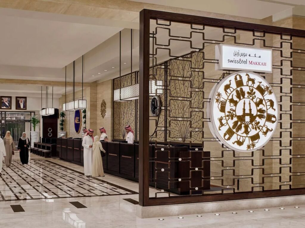 Swissôtel Al Maqam reception near Masjid al-Haram